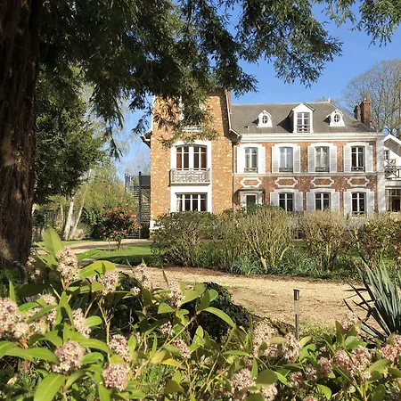 La Rochette Bed & Breakfast 4*