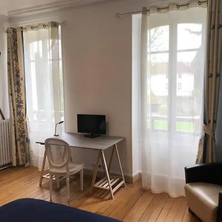 La Rochette Bed and breakfast 4*
